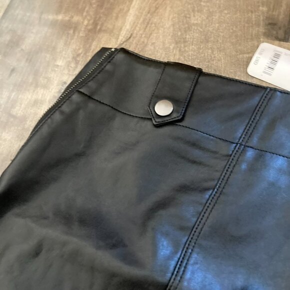 NWF We The Free Runaway Vegan Leather Mini Skirt Black Sz 30 - Picture 3 of 7